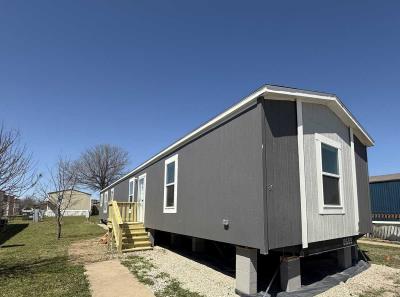 Mobile Home at 570 W Lawson Rd, Lot 86 Dallas, TX 75253