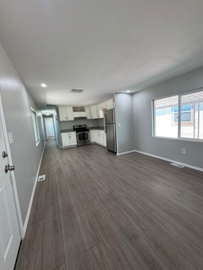 Photo 3 of 16 of home located at 500 North 67th Avenue Phoenix, AZ 85043