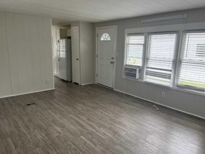 Photo 2 of 11 of home located at 199 Marais Dr. Rochester Hills, MI 48307