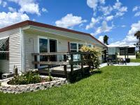 1980 West CC FLMHS Westminster 2/2 Manufactured Home