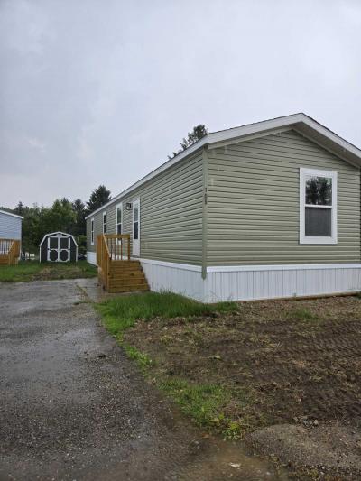 Mobile Home at 109 Rolling Acres Circle West Massillon, OH 44647