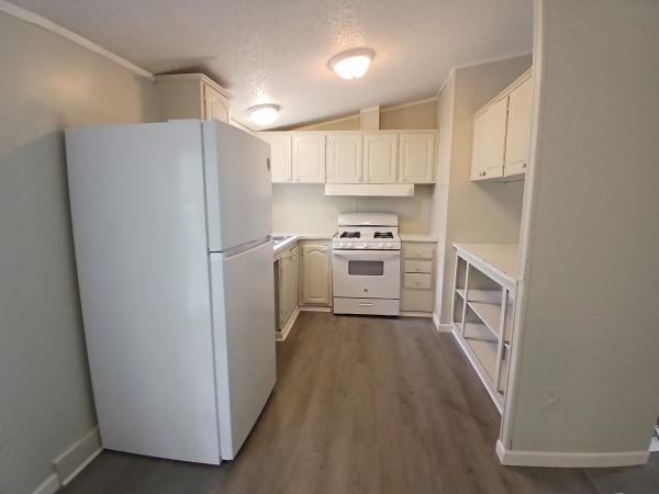 1997 Holly Park mobile Home