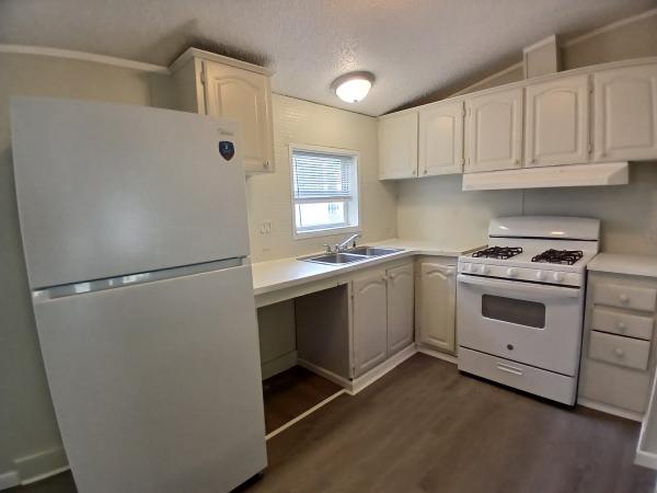 1997 Holly Park mobile Home
