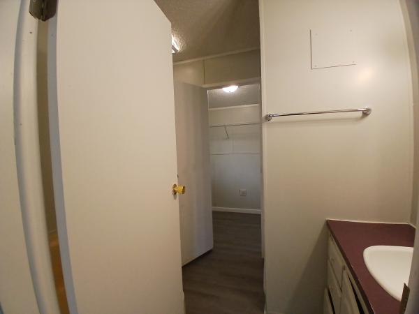 1997 Holly Park mobile Home