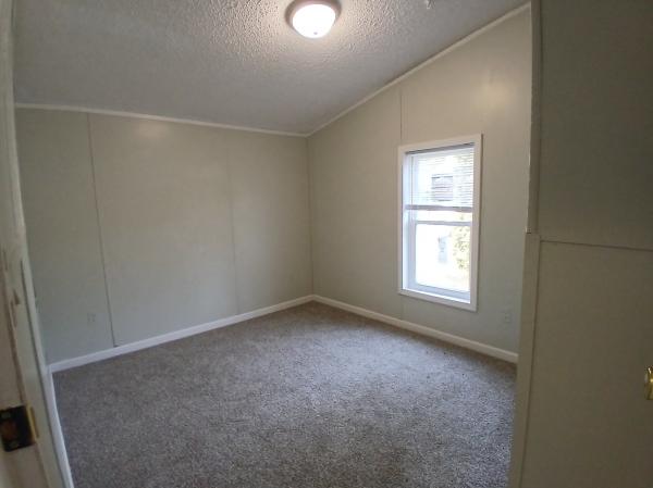 1997 Holly Park mobile Home
