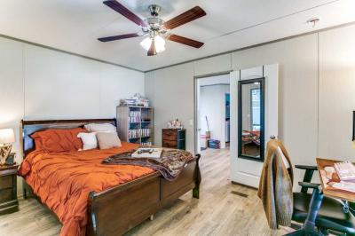 Photo 5 of 8 of home located at 6812 Randol Mill Rd, #115 Fort Worth, TX 76120