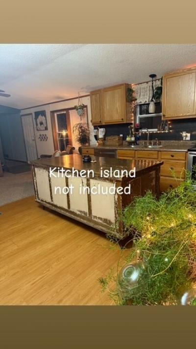 Photo 3 of 10 of home located at 14 Northwood Village New London, WI 54961