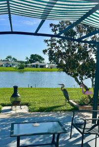 1980 West CC FLMHS Westminster 2/2 Manufactured Home
