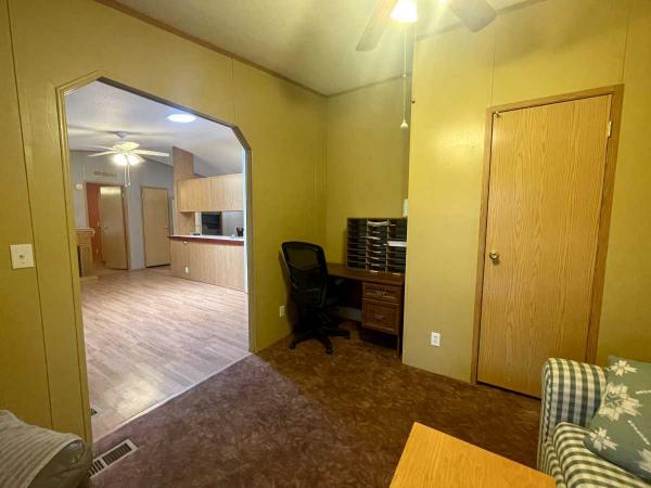 1999 Lakepointe Manufactured Home