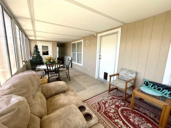 1999 Lakepointe Manufactured Home