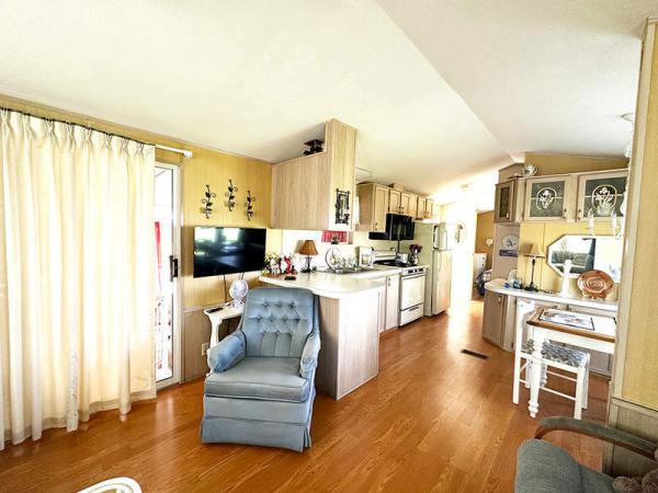 1992 Park Manufactured Home