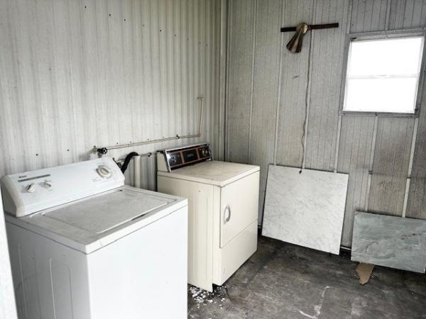 1981 Glen Manufactured Home