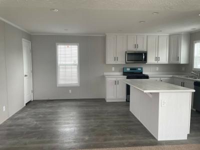Photo 5 of 6 of home located at 761 Michael Drive Flint, MI 48506