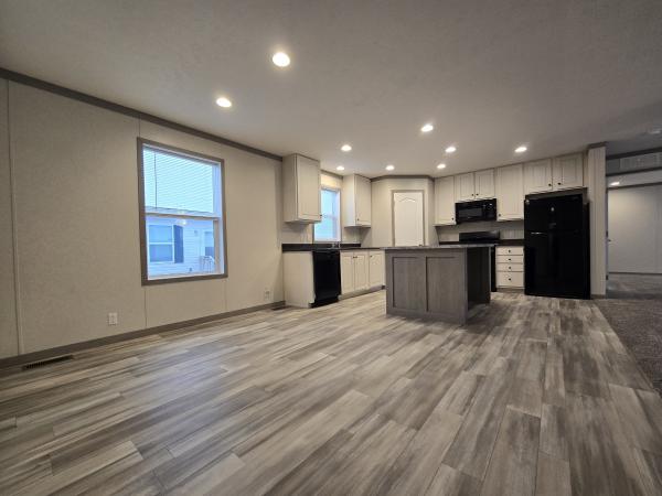 2023 Clayton 95PLH28523G Mobile Home