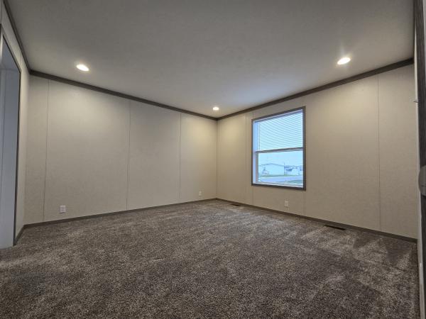 2023 Clayton 95PLH28523G Mobile Home