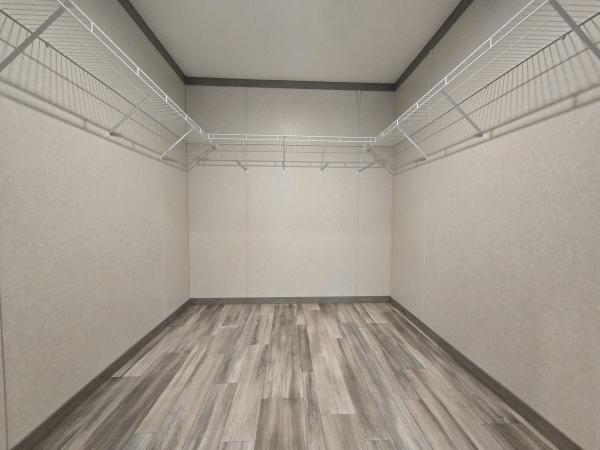 2023 Clayton 95PLH28523G Mobile Home
