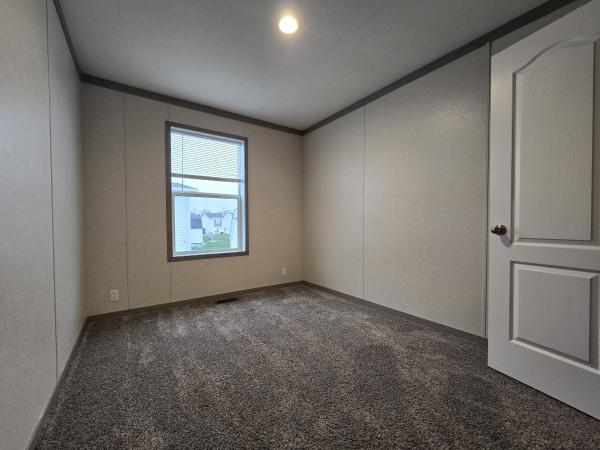 2023 Clayton 95PLH28523G Mobile Home