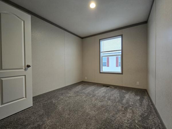 2023 Clayton 95PLH28523G Mobile Home