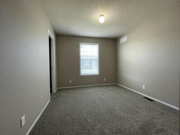 2019 Champion RA2860209 Mobile Home