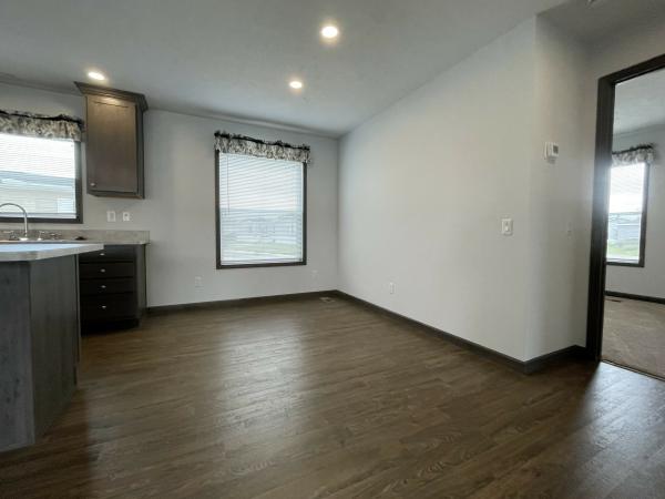 2023 Fairmont 430LE28523D Mobile Home