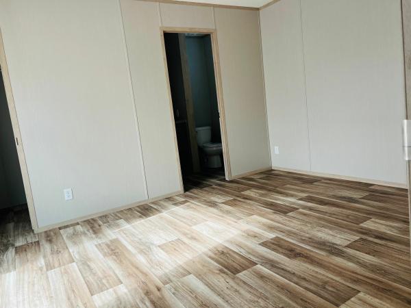 2023 Clayton Homes Inc Epic Journey Mobile Home