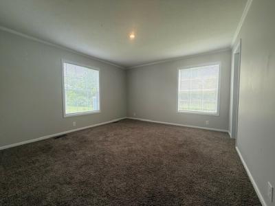 Photo 4 of 10 of home located at 3963 Porters Mill Fort Wayne, IN 46818