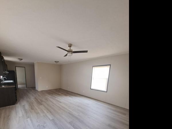 2014 Clayton Homes Inc Mobile Home For Sale