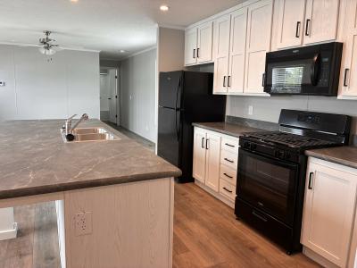 Photo 3 of 10 of home located at 2330 Maclaren Dr Highland, MI 48357
