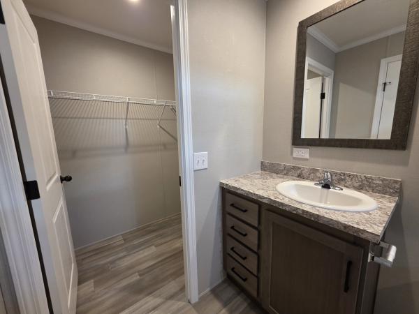2025 Champion RAP1666H22091 Mobile Home