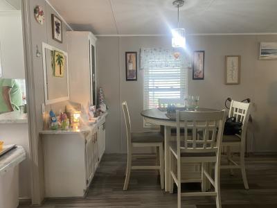 Photo 4 of 13 of home located at 1114 Altamonte Circle Apopka, FL 32703