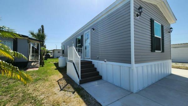 Photo 1 of 2 of home located at 47 Azalea Drive Winter Haven, FL 33881