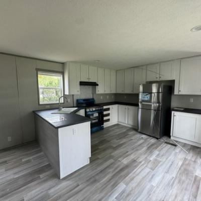Photo 5 of 40 of home located at 27 Crestwood Drive #0054 Middletown, IN 47356