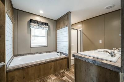 Mobile Home at 1610 Stifftail Duck Rd. Columbia, TN 38401