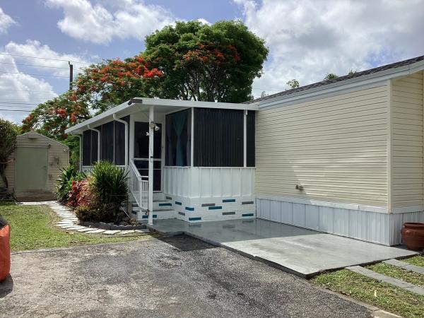 1993 Homes of Merit 1993 Mobile Home