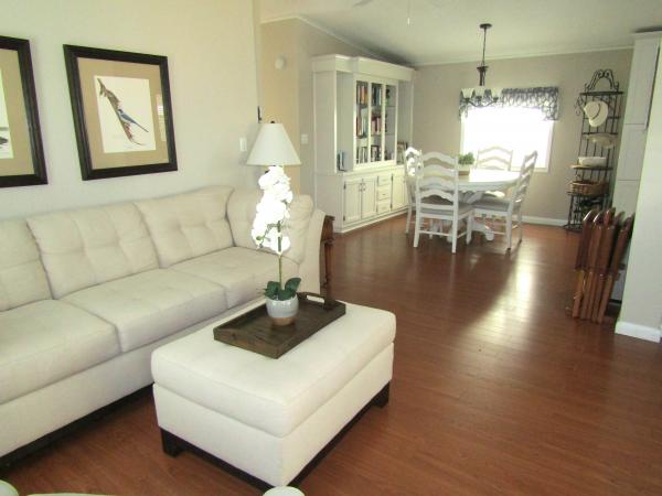 1990 Palm Harbor 3348B Mobile Home