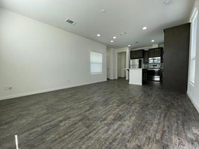 Photo 5 of 21 of home located at 2206 S. Ellsworth Road, #083B Mesa, AZ 85209