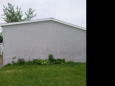 Photo 2 of 4 of home located at 1871 Ridgeview Ypsilanti, MI 48198