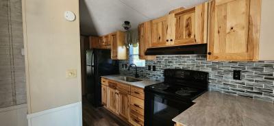 Photo 4 of 17 of home located at 7820 Wire Road 022 Zephyrhills, FL 33540