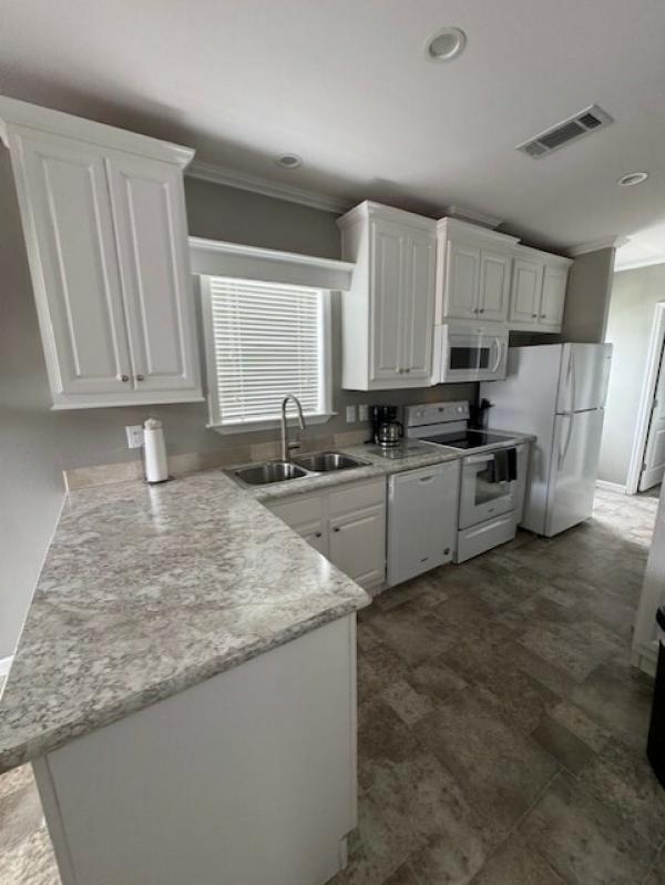 2019 Skyline 2610B6 Mobile Home