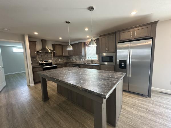 2023 Champion BW8378 Mobile Home