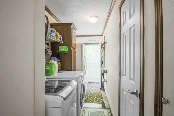 2015 Skyline Brookstone J895CTE Mobile Home