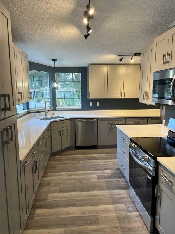 1992 Palm Harbor Manufactured Home