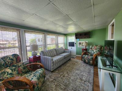 Photo 2 of 17 of home located at 7400 46th Ave N #157 Saint Petersburg, FL 33709
