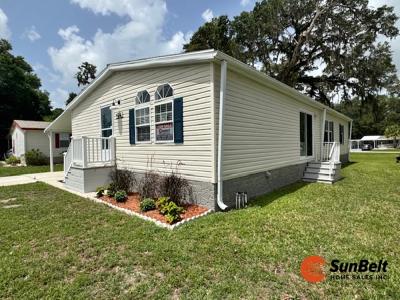 Photo 4 of 63 of home located at 1942 NW 46th Avenue Lot 299 Ocala, FL 34482