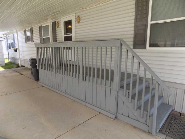 1998 Skyline Manufactured Home
