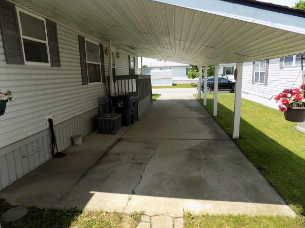 1998 Skyline Manufactured Home