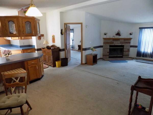 1998 Skyline Manufactured Home