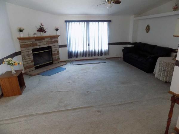 1998 Skyline Manufactured Home