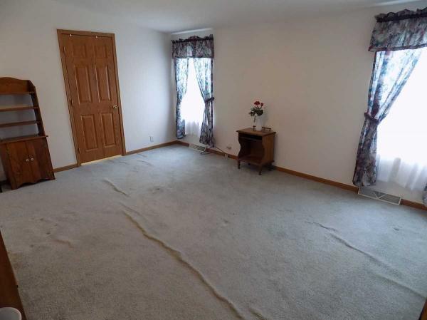 1998 Skyline Manufactured Home