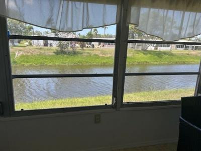 Photo 4 of 16 of home located at 21 Oro Grande Way Port St Lucie, FL 34952